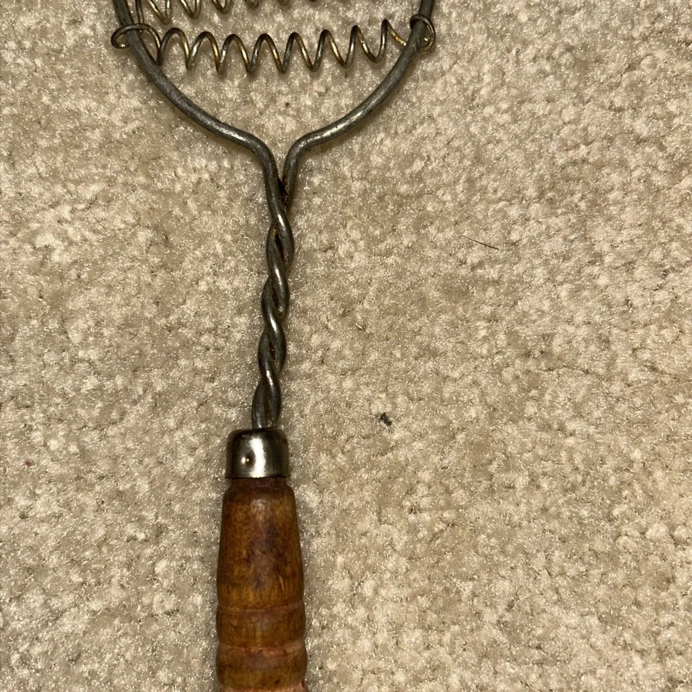 Vintage Kitchen Twisted Metal Wire Whip Whisk /Strainer With Wooden Handle